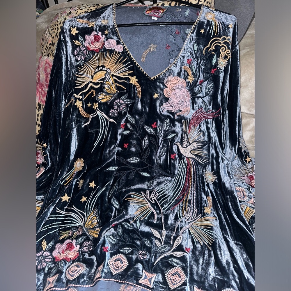 Johnny Was Blue Slate Grey Velvet Embroidered V‑Neck Tunic